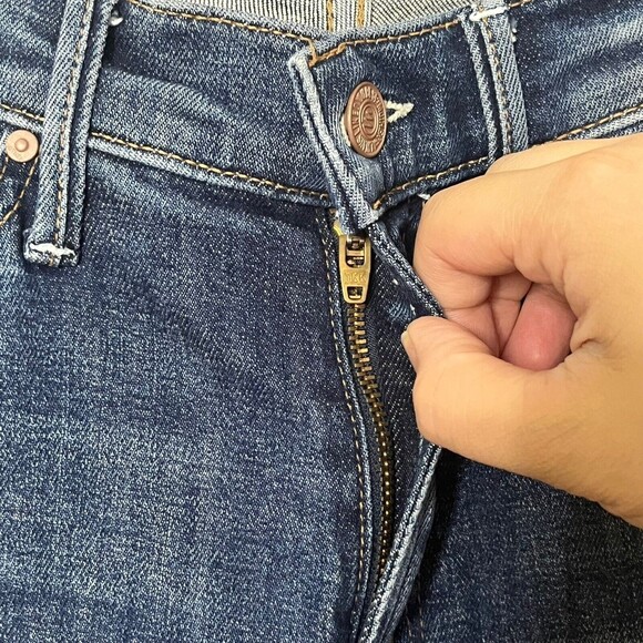 MOTHER The Rascal Ankle Zip Jeans Women’s 24 Blue Straight Cropped Denim - Picture 5 of 12